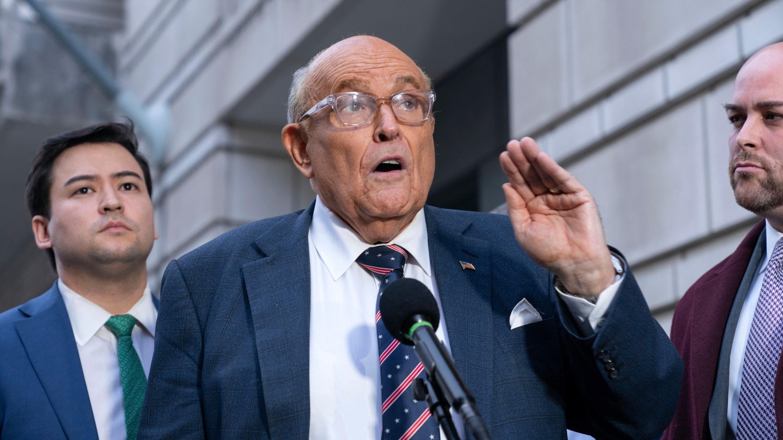 giuliani-condo-worldseries-trial-nbc-2666.jpeg