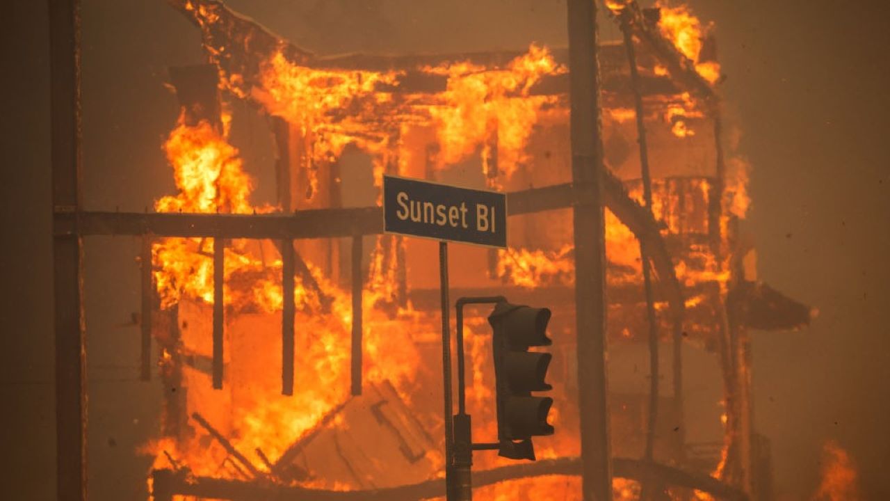 meghan-markle-california-wildfires-series-postpone-7822.jpeg