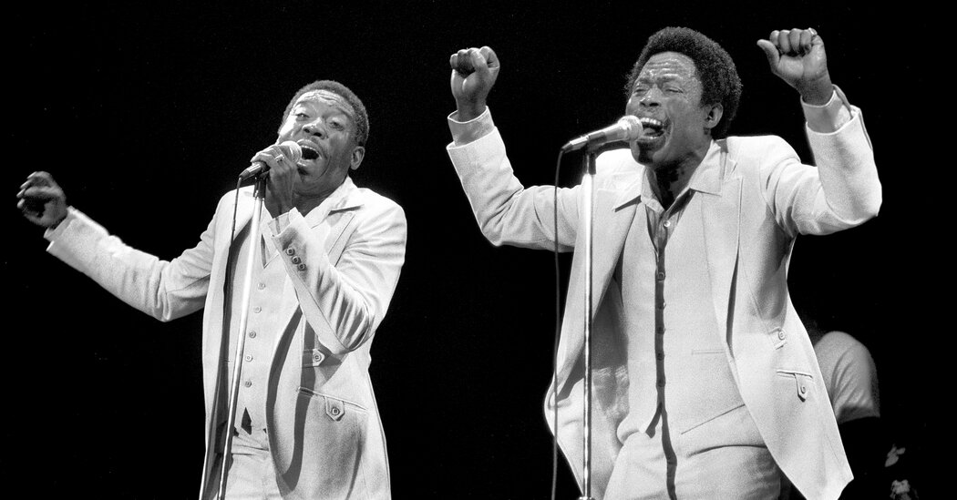 sam-moore-dynamic-soul-duo-new-york-times-4004.jpeg