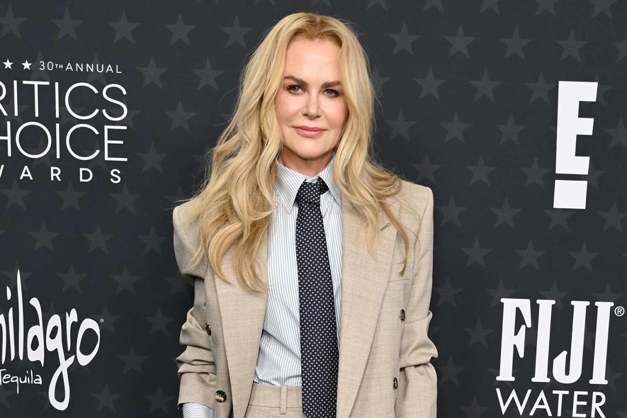 nicole-kidman-power-suit-critics-choice-2025-8900.jpeg