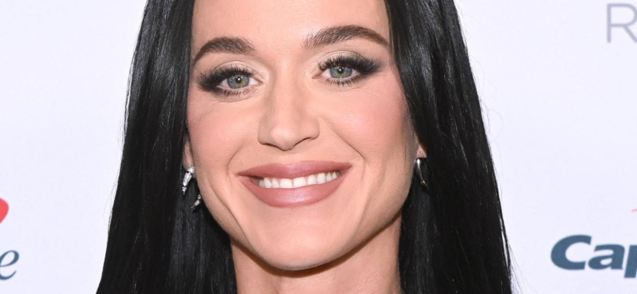 katy-perry-car-exit-7116.jpeg
