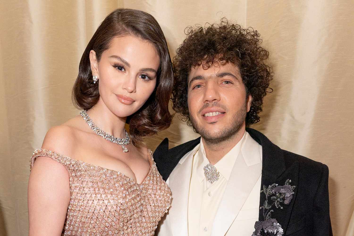 selena-gomez-no-wedding-planning-2425.jpeg
