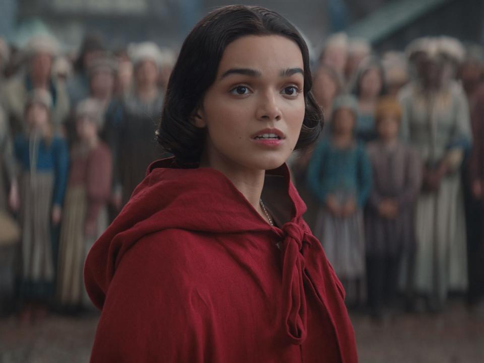 snow-white-gal-gadot-reviews-4227.jpeg