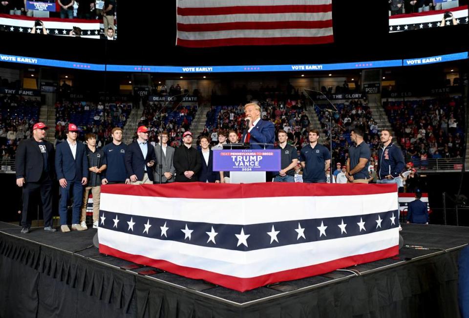 trump-receives-welcome-at-ncaa-wrestling-champions-0218.jpeg